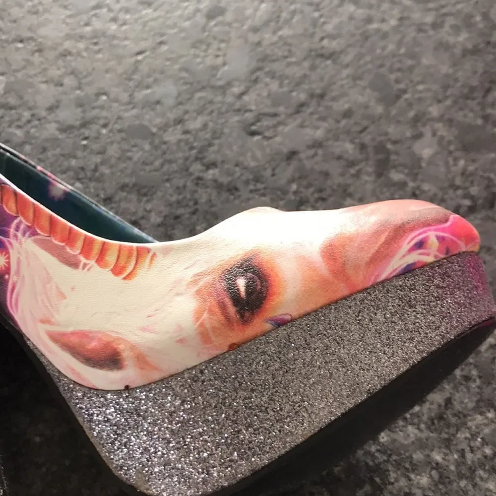 🌈Iron Fist Unicorn Platforms with rainbows 🌈 🌈 and diamonds 💎 💎 oh my! New